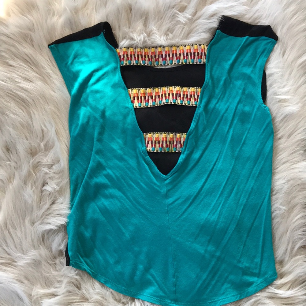 🔥 Open back high-low shirt 🔥